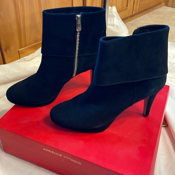 Adrienne Vittandini cuffed platform boot in black suede size 9.5 - Picture 1 of 8